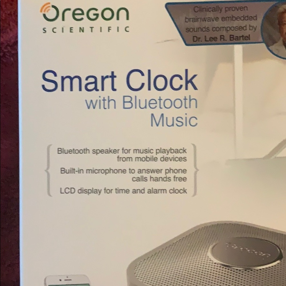 Smart clock with Bluetooth - Picture 2 of 4